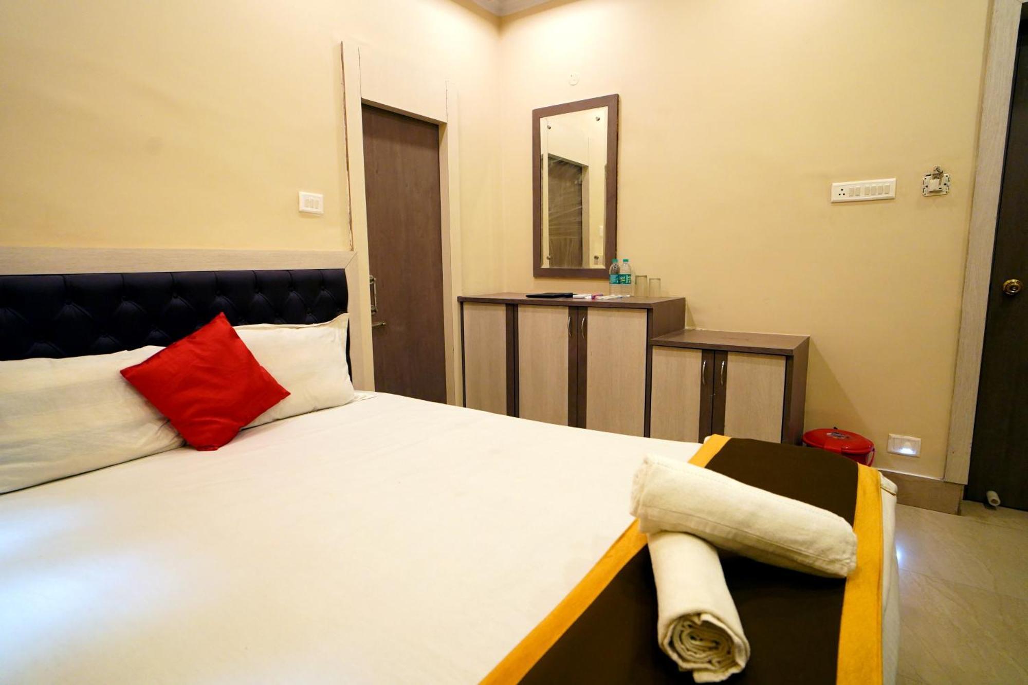 Royal Sea View !! Beach Front With Free Wifi !! Дигха Екстериор снимка